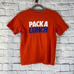 Nike boys youth sz L 100% cotton short sleeve t-shirt orange